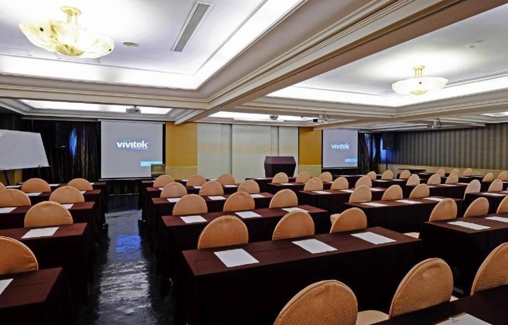 Ohotel Taichung Exterior photo